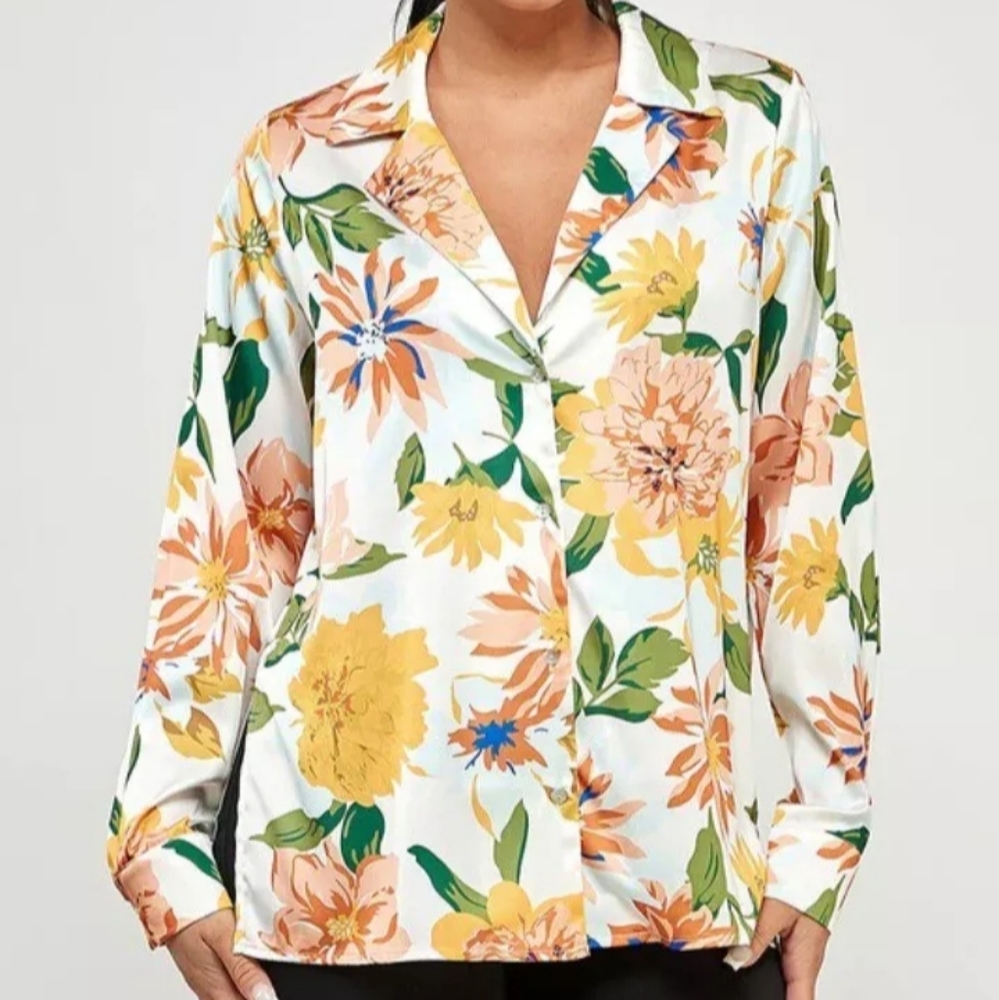 Blush & Day Allover Floral Print Blouse Button Down Shirt Satin Soft Blouse